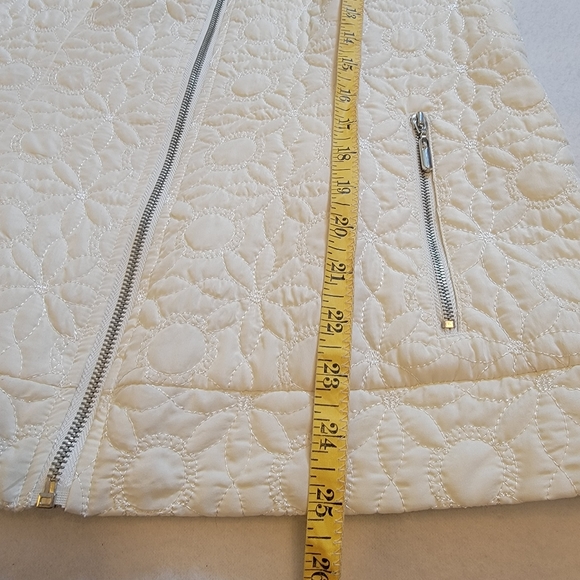 Christopher & Banks Cream Quilted Vest - Picture 5 of 8